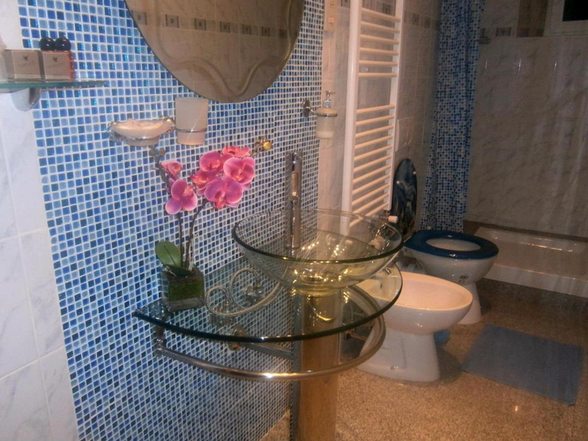 B&B Ametista Trieste Bagian luar foto